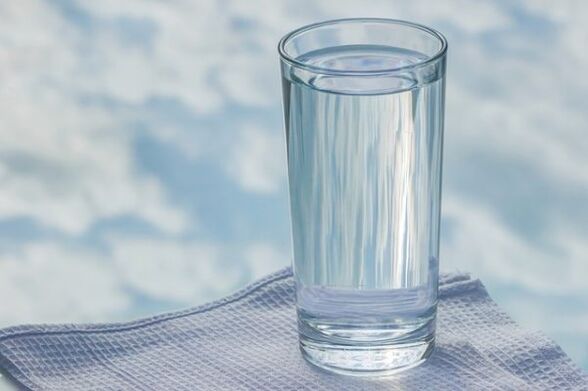 lasillinen vettä laiskalle ruokavaliolle